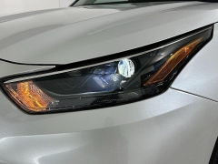 Used 2023  Toyota Highlander LE FWD at Graham Auto Mall near Mansfield&comma; OH