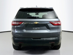 Used 2020  Chevrolet Traverse 4d SUV FWD LS w&sol;1LS at Dutro Auto near Zanesville&comma; OH