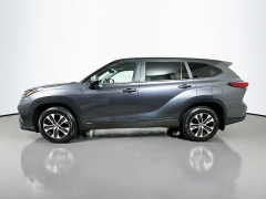 Used 2023  Toyota Highlander Hybrid XLE AWD at Dutro Auto near Zanesville&comma; OH
