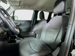 Used 2020  Jeep Renegade 4d SUV 4WD Latitude at Dutro Auto near Zanesville&comma; OH