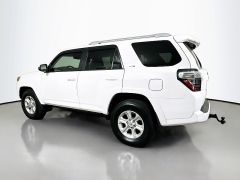 Used 2016  Toyota 4Runner 4d SUV RWD SR5 at Dutro Auto near Zanesville, OH