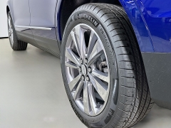 New 2025  Cadillac XT5 AWD 4dr Premium Luxury at Dutro Auto near Zanesville, OH