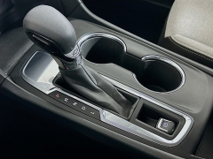 Used 2024  Chevrolet Equinox FWD 4dr LS w&sol;1LS at Dutro Auto near Zanesville&comma; OH