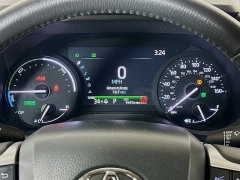 Used 2025  Toyota Sienna XLE Autono-MaaS FWD 7-Passenger at Dutro Auto near Zanesville&comma; OH