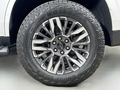 New 2026  Chevrolet Tahoe 4WD 4dr Z71 at Dutro Auto near Zanesville, OH