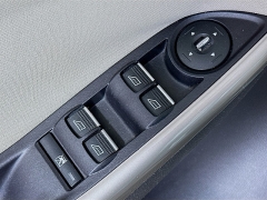 Used 2012  Ford Focus 4d Sedan SEL at Dutro Auto near Zanesville&comma; OH