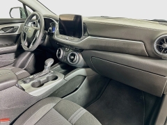 Used 2025  Chevrolet Blazer FWD 4dr LT w&sol;2LT at Dutro Auto near Zanesville&comma; OH