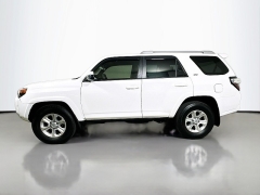 Used 2016  Toyota 4Runner 4d SUV RWD SR5 at Dutro Auto near Zanesville, OH
