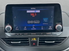 Used 2020  Nissan Altima 4d Sedan AWD 2&period;5L SR at Graham Auto Mall near Mansfield&comma; OH