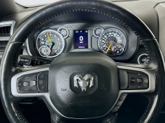 Used 2022  Ram 1500 2WD Big Horn Quad Cab 6'4" Box at Graham Auto Mall near Mansfield&comma; OH