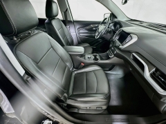 Used 2024  GMC Terrain AWD 4dr SLT at Graham Auto Mall near Mansfield&comma; OH