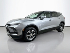 Used 2025  Chevrolet Blazer FWD 4dr LT w&sol;2LT at Dutro Auto near Zanesville&comma; OH