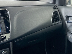 Used 2012  Chrysler 200 4d Sedan Limited at Dutro Auto near Zanesville&comma; OH