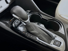 Used 2024  Buick Encore GX AWD 4dr Avenir at Graham Auto Mall near Mansfield&comma; OH