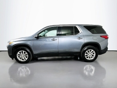 Used 2021  Chevrolet Traverse FWD 4dr LS w&sol;1LS at Dutro Auto near Zanesville&comma; OH