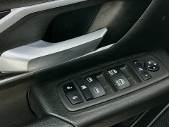 Used 2022  Ram 1500 4WD Big Horn Crew Cab 5'7" Box at Graham Auto Mall near Mansfield&comma; OH