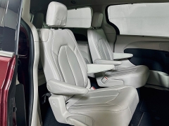Used 2019  Chrysler Pacifica 4d Wagon Touring L at Dutro Auto near Zanesville&comma; OH