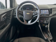 Used 2018  Chevrolet Trax 4d SUV FWD LS at Graham Auto Mall near Mansfield&comma; OH