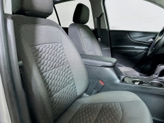 Used 2021  Chevrolet Equinox FWD 4dr LT w/1LT at Dutro Auto near Zanesville, OH