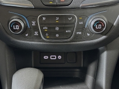 Used 2022  Chevrolet Equinox FWD 4dr LT w/1LT at Dutro Auto near Zanesville, OH