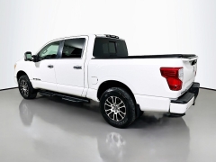 Used 2021  Nissan Titan 4x4 Crew Cab SV at Dutro Auto near Zanesville&comma; OH