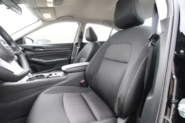 Used 2025  Nissan Altima SV FWD at Dutro Auto near Zanesville&comma; OH