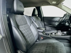 Used 2024  Mitsubishi Outlander SE S-AWC at Dutro Auto near Zanesville&comma; OH