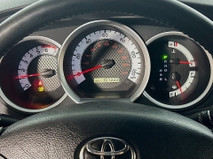 Used 2011  Toyota Tacoma 4WD Double Cab Short Bed Auto at Dutro Auto near Zanesville&comma; OH