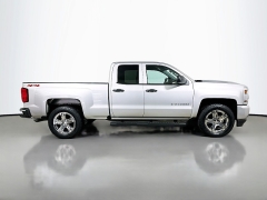 Used 2019  Chevrolet Silverado 1500 Legacy 4WD Double Cab Custom at Dutro Auto near Zanesville&comma; OH