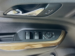 Used 2023  GMC Acadia FWD 4dr SLE at Dutro Auto near Zanesville&comma; OH