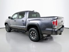 Used 2021  Toyota Tacoma 4WD TRD Off Road Double Cab 6ft Bed V6 AT at Graham Auto Mall near Mansfield&comma; OH