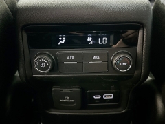 Used 2022  GMC Acadia AWD 4dr SLE at Graham Auto Mall near Mansfield, OH