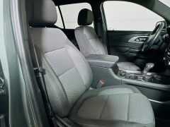 Used 2023  Chevrolet Traverse FWD 4dr LT Cloth w/1LT at Graham Auto Mall near Mansfield, OH