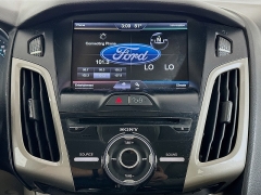 Used 2012  Ford Focus 4d Sedan SEL at Dutro Auto near Zanesville&comma; OH
