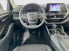 New 2025  Toyota Highlander XLE AWD at Graham Auto Mall near Mansfield, OH