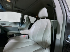 Used 2014 Toyota Sienna 4d Wagon XLE w/Auto Access Seat at Dutro Auto near Zanesville, OH