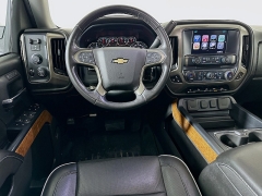 Used 2018  Chevrolet Silverado 1500 4WD Crew Cab High Country at Graham Auto Mall near Mansfield&comma; OH