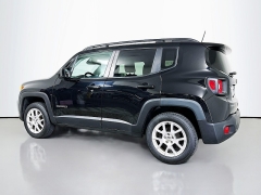 Used 2020  Jeep Renegade 4d SUV 4WD Latitude at Dutro Auto near Zanesville&comma; OH