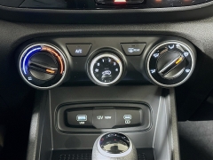 New 2026  Hyundai Venue SE FWD at Graham Auto Mall near Mansfield&comma; OH