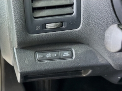 Used 2017  Nissan Altima 4d Sedan 2&period;5L SV at Dutro Auto near Zanesville&comma; OH