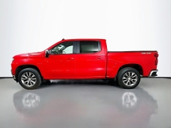 Used 2020  Chevrolet Silverado 1500 4WD Crew Cab LT at Dutro Auto near Zanesville&comma; OH