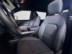 Used 2022  Ram 1500 4WD Big Horn Crew Cab 5'7" Box at Graham Auto Mall near Mansfield&comma; OH