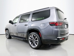 Used 2022  Jeep Wagoneer Series II 4x4 at Dutro Auto near Zanesville&comma; OH