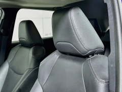 Used 2023  Toyota Corolla Cross XLE AWD at Dutro Auto near Zanesville&comma; OH