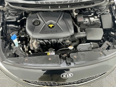Used 2017  Kia Forte5 5d Hatchback LX at Graham Auto Mall near Mansfield&comma; OH