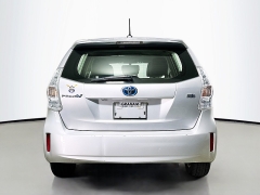 Used 2012  Toyota Prius v 5d Wagon Three at Dutro Auto near Zanesville&comma; OH