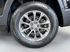 Used 2020  Jeep Cherokee 4d SUV 4WD Latitude Plus 2&period;4L at Dutro Auto near Zanesville&comma; OH