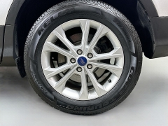 Used 2019  Ford Escape 4d SUV FWD SE at Dutro Auto near Zanesville&comma; OH