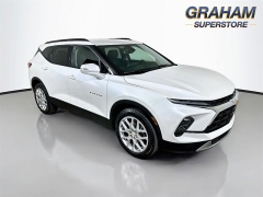  2023 Chevrolet Blazer FWD 4dr LT w&sol;3LT at Dutro Auto near Zanesville&comma; OH