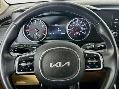 Used 2023  Kia Carnival LX Seat Package FWD at Dutro Auto near Zanesville&comma; OH